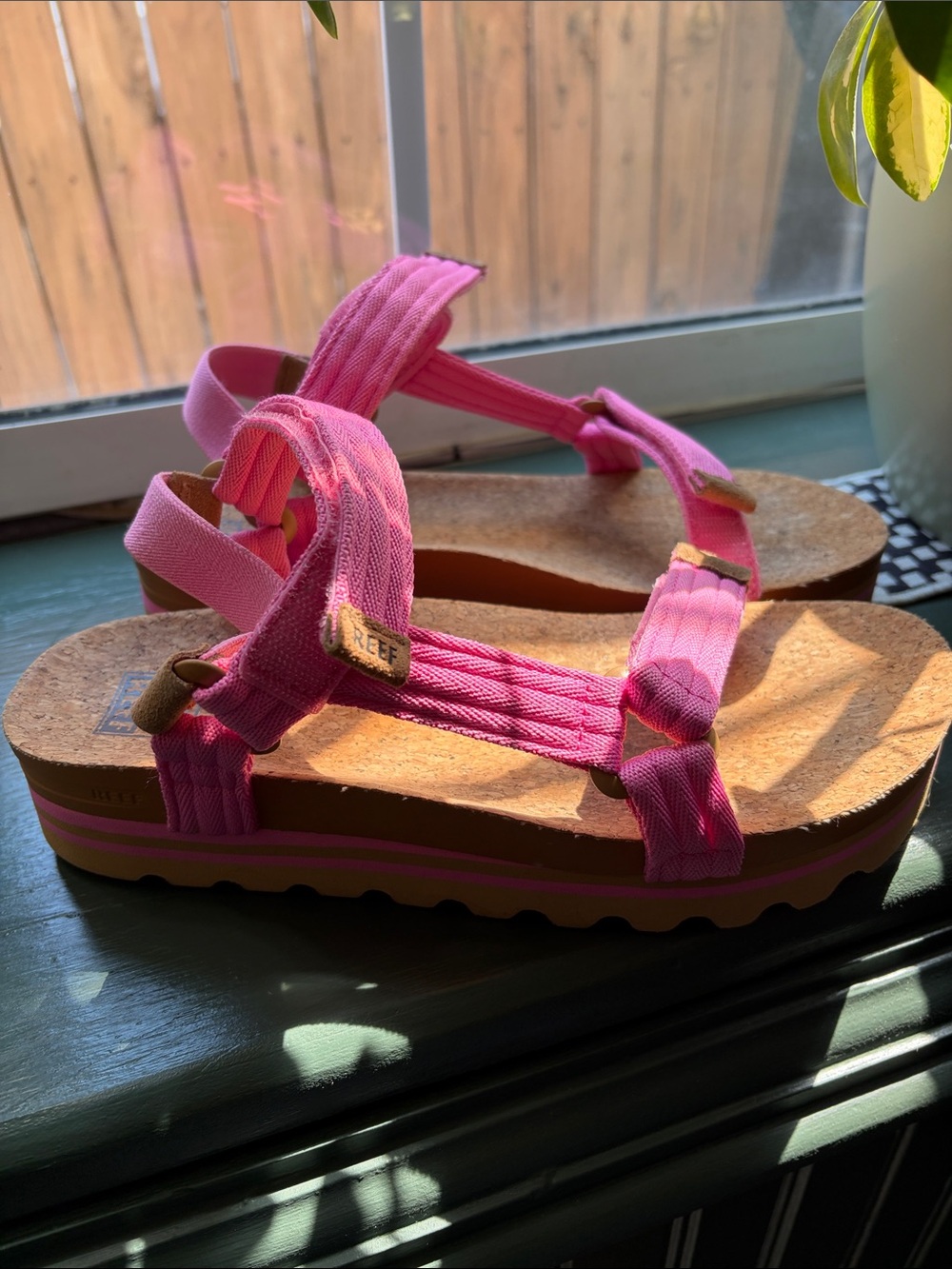 Reef Cushion Rem Hi Women's Pink Platform Sandal - Picture 2 of 4